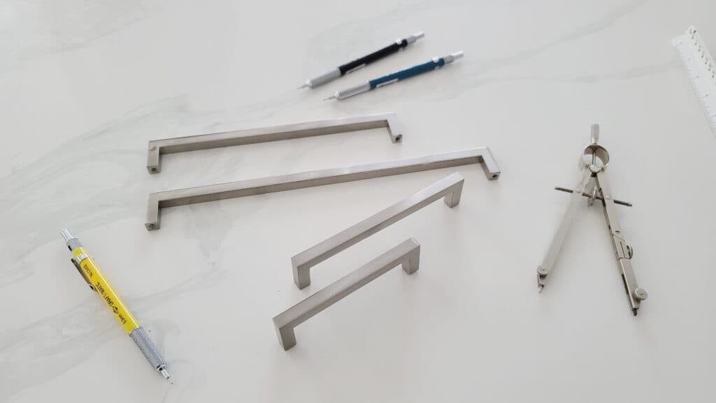 Cabinet handles · Gallery 15