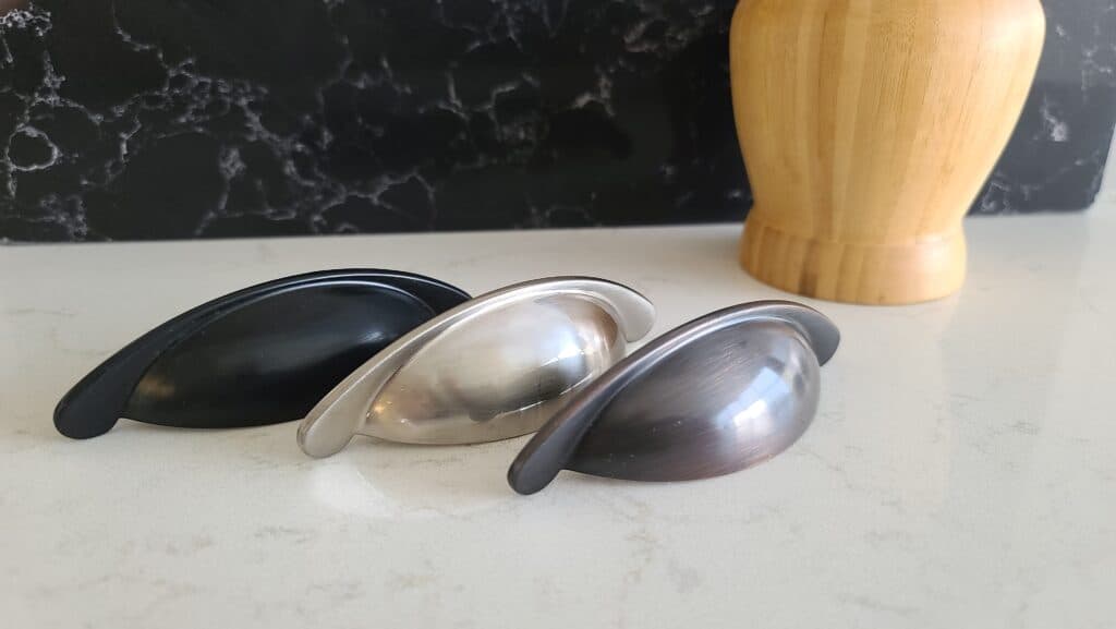 Cabinet handles · Gallery 19